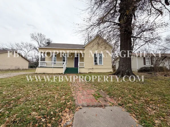 741 W Park Ave, Corsicana, TX 75110