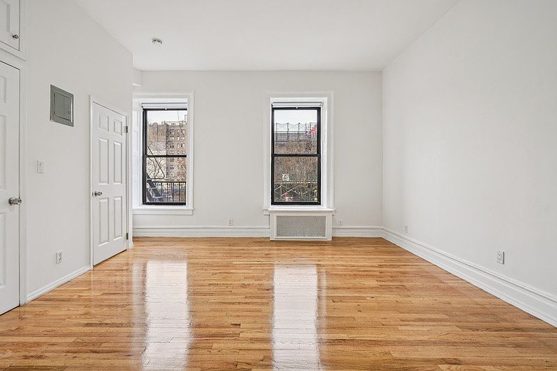 1st image of 66 W 77th St APT 25