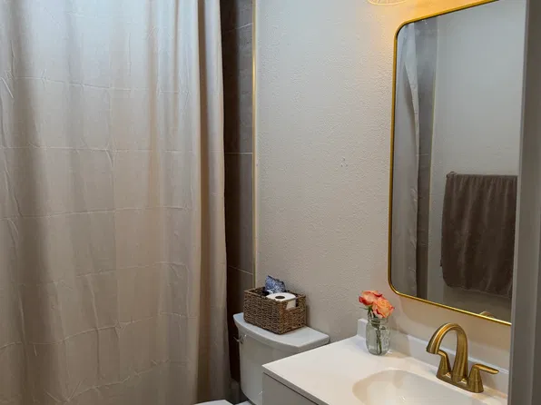 (undisclosed Address), Greenfield, CA 93927