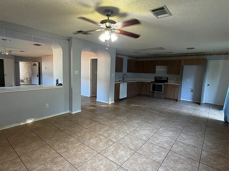 3207 Settlement Dr — Photo 9