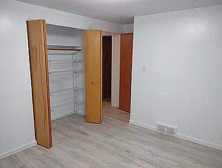 5th image of 6382 Houghten St