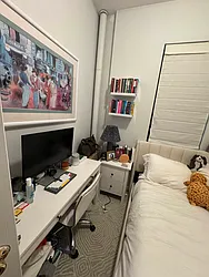 Rented by KNOCKKNOCK LLC