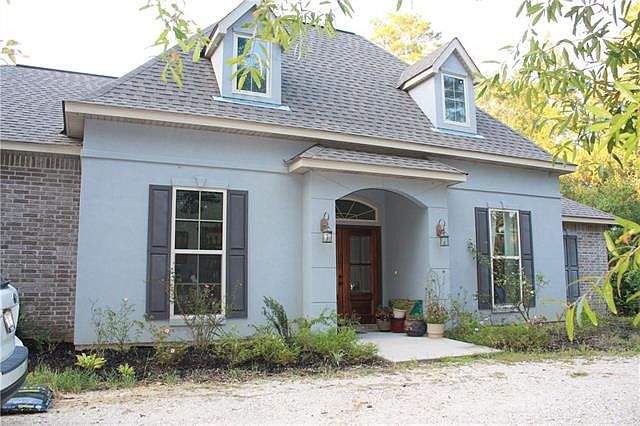 1st image of 465 Parlange Dr