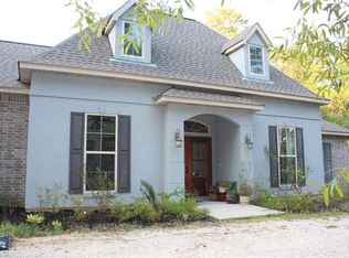 465 Parlange Dr, Pearl River, LA 70452