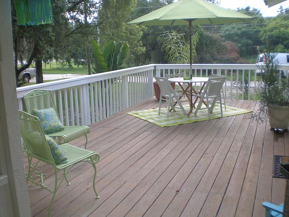 Side Deck looking to front of house