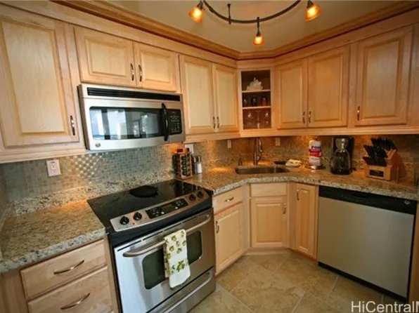 53-567 Kamehameha Hwy APT 706, Hauula, HI 96717