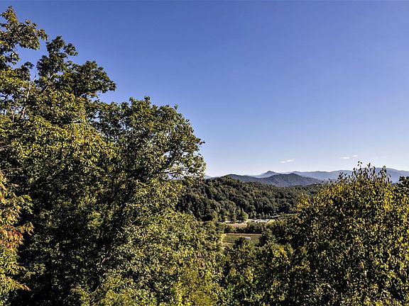 3rd image of 437 Trickle Branch Ln