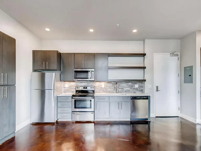 1411 S Pearl St. — Photo 7