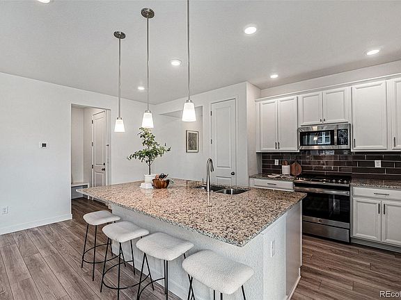 4th image of 17729 Faraday Street