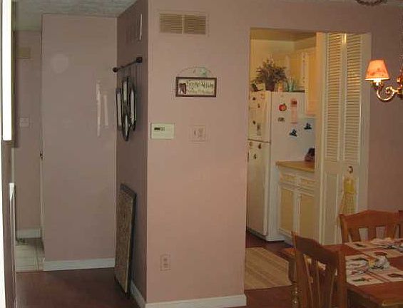 3rd image of 617 Arkwood Dr