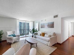 1200 Brickell Bay Dr APT 2824, Miami, FL 33131
