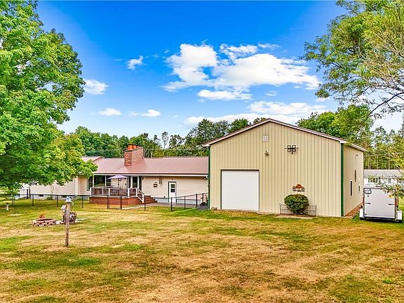4th image of 4228 Lee Center Taberg Rd