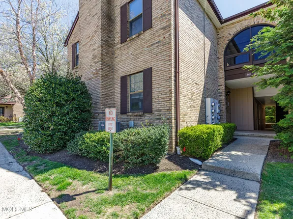 1301 Wellington Place, Aberdeen, NJ 07747