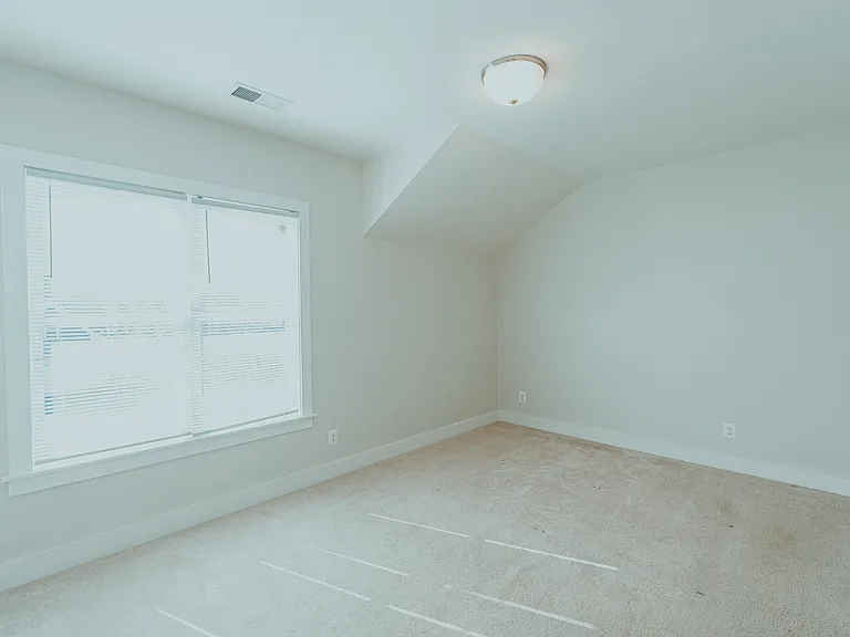 510 Trailside Dr — Photo 31