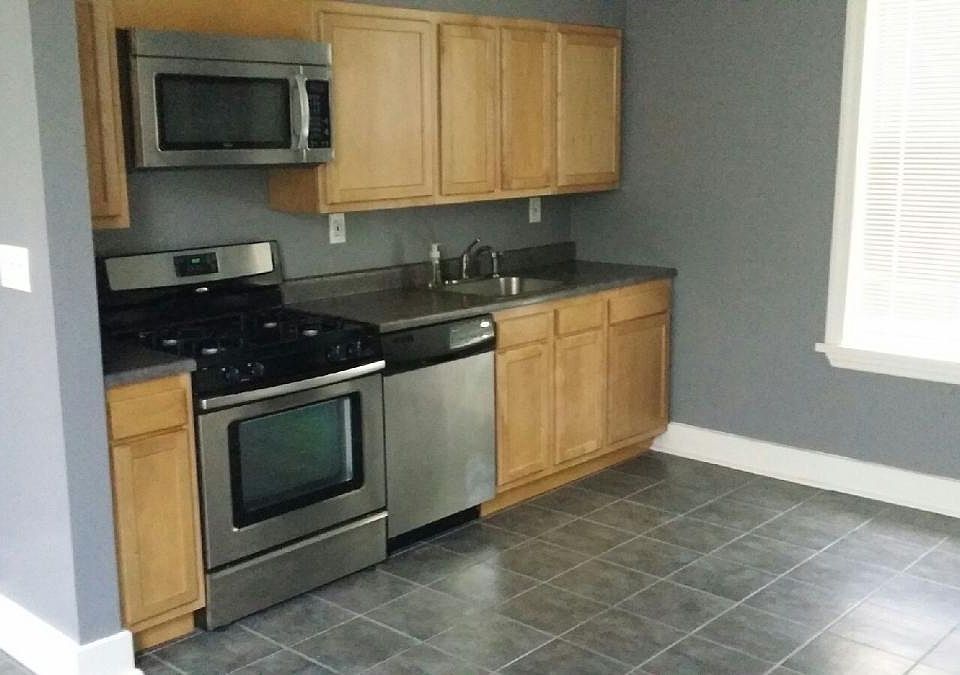 2nd image of 5909 Alder St APT 4