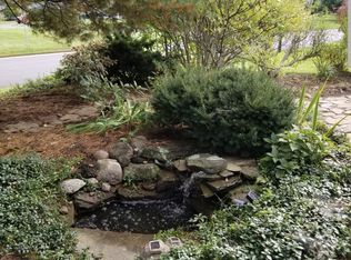 8188 Beehive Cir, Liverpool, NY 13090