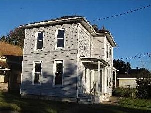 1st image of 26 E Holliday St