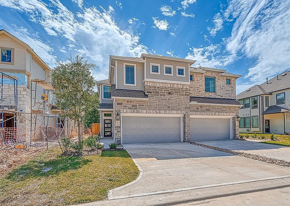 1st image of 548 Long Leaf Pine Dr