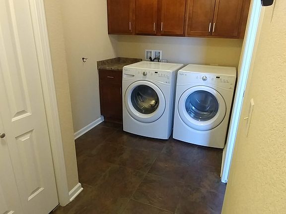 Laundry / Mud Room