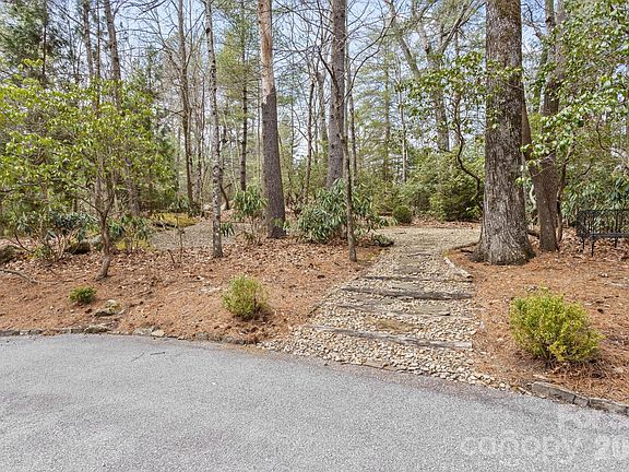 3rd image of 171 Old Hillside Ln