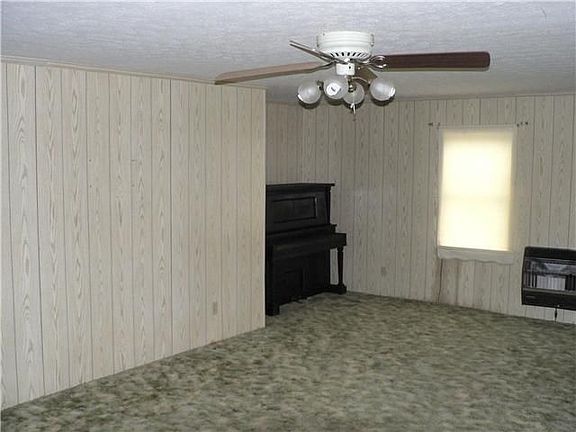 4th image of 313 Andrews Ave