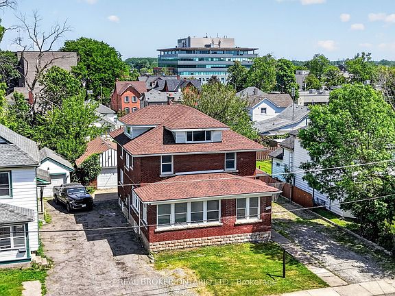 3rd image of 4417 Ellis St