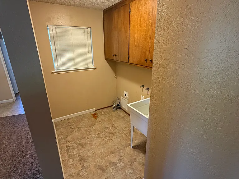 3056 Jasper St — Photo 16