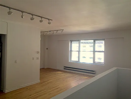 Rented by Lisa Chu Real Estate | media 14