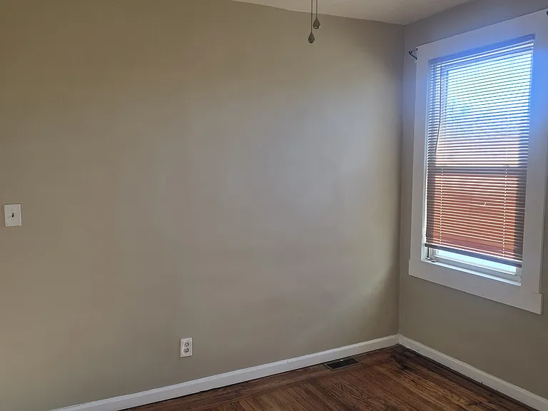 4028 W Cold Spring Ln — Photo 11