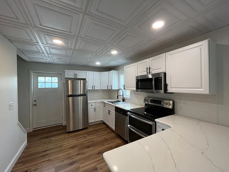 820 Main St — Photo 6