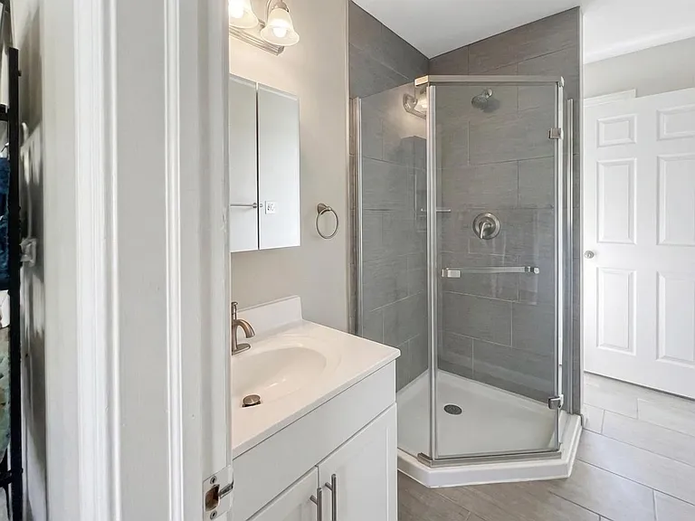 114 Walnut Ave — Photo 9