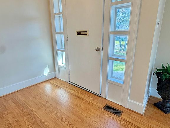 4th image of 1008 Rhem Street