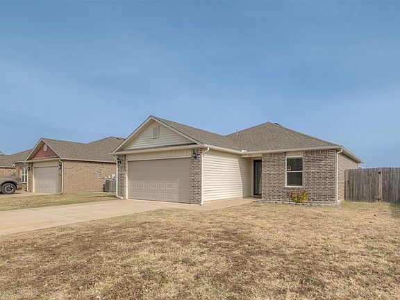 3rd image of 312 Blue Dr