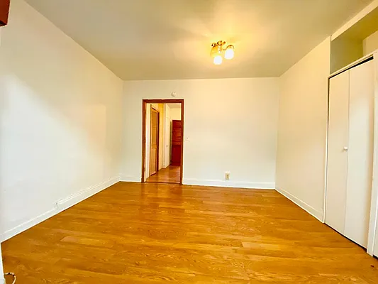 Rented by Blue Egg Realty Corp | media 7