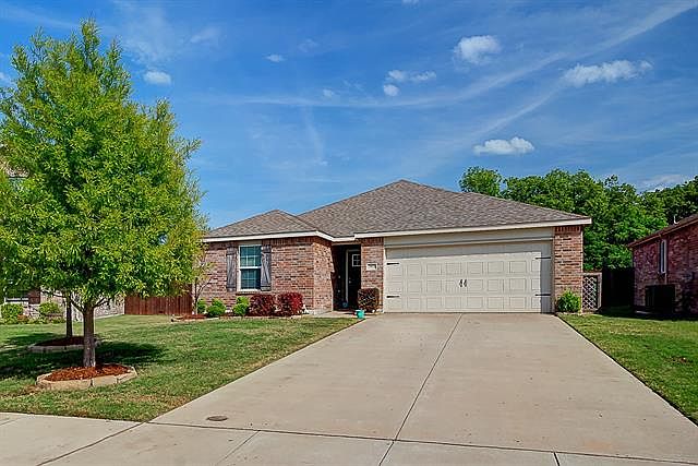 1st image of 2920 Whispering Pine Blvd