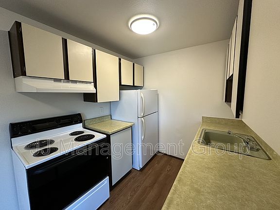 4th image of 1622 W 7th Ave #208