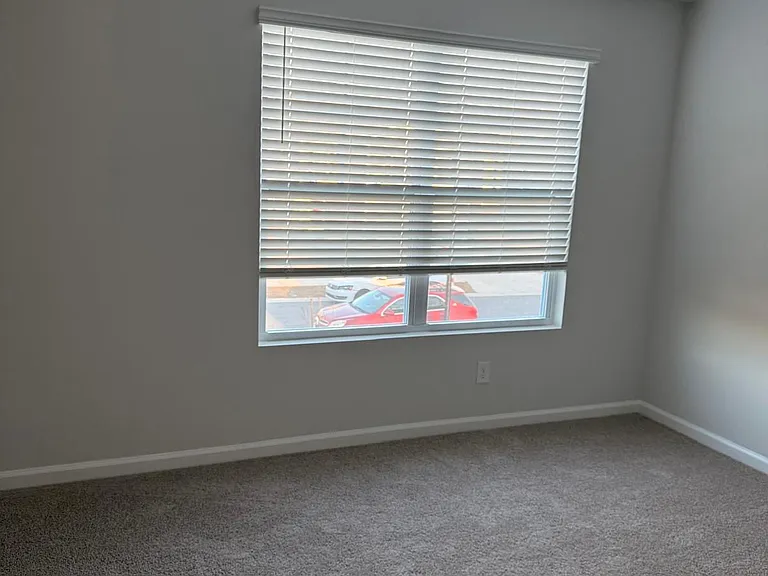 117 Azure Dr — Photo 19