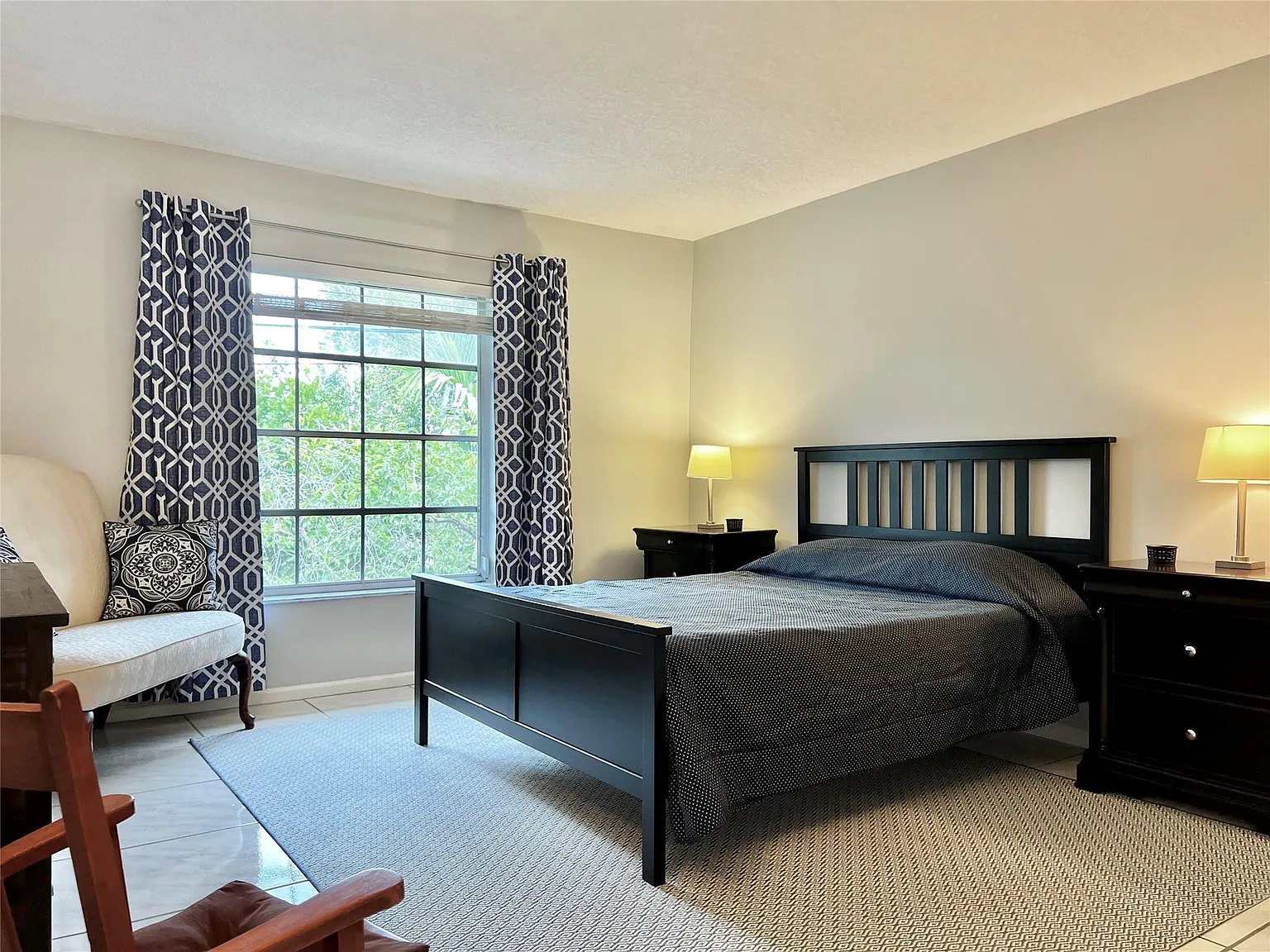 1 bed, 1.5 bath, 756 sqft, $1,600 — Photo 4
