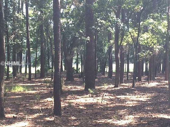 4th image of 12 Masters Ct