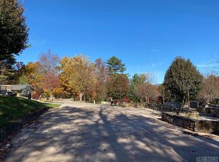363 Resorts Blvd, Lake Toxaway, NC 28747