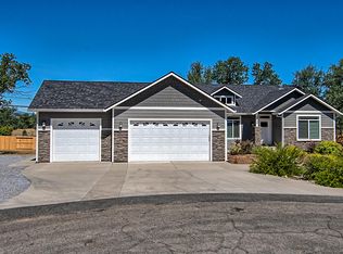 20340 Gibson Ct, Redding, CA 96002