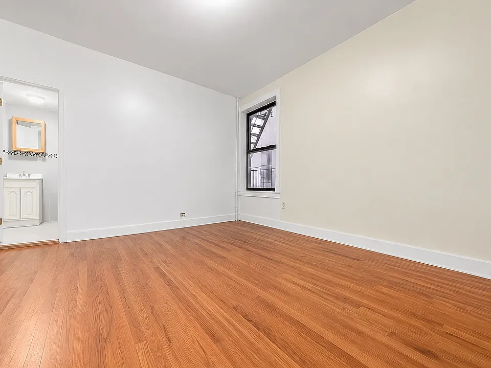 666 Hancock St #2F