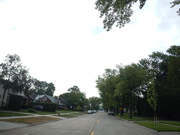 5th image of 22616 Fresard St