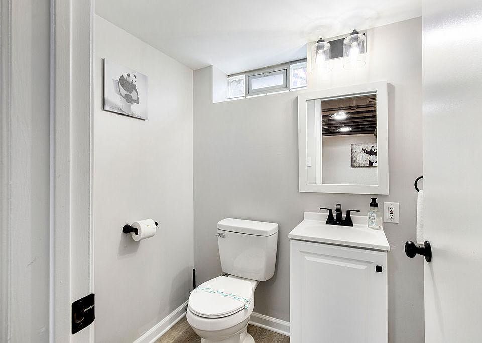 2024 Rowland Ave, photo 19