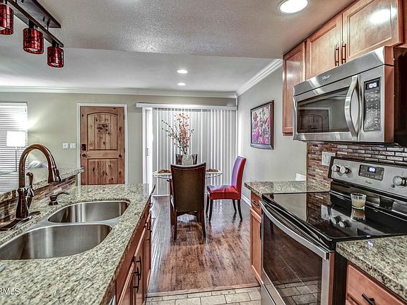 4th image of 14266 N Oakwood Ln