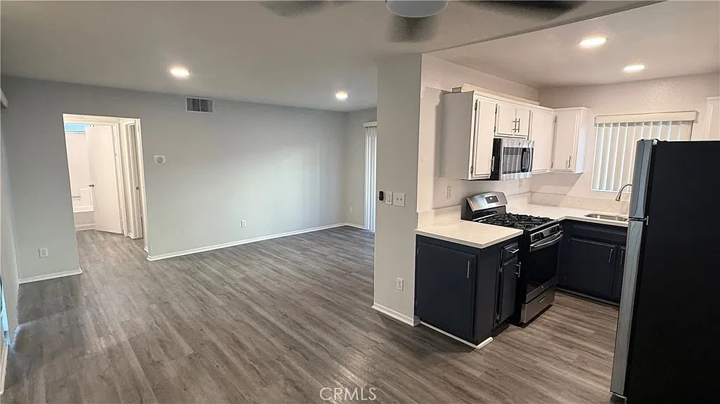 1 bed, 700 sqft, $2,400 — Photo 4