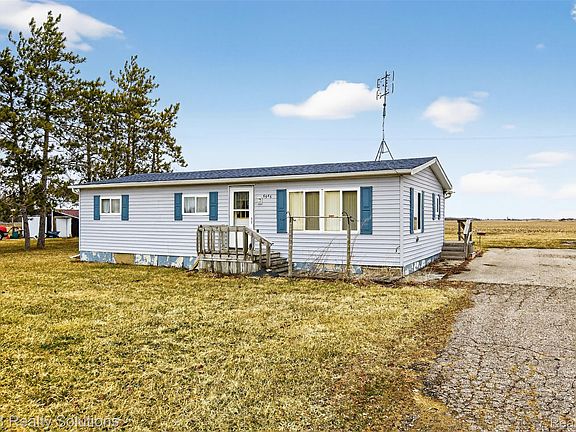 3rd image of 6946 Clifford Rd