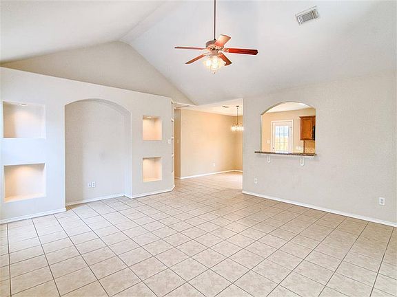 3rd image of 18742 Driftwood Springs Dr