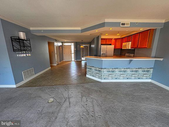 5th image of 1 Dock St Unit 304