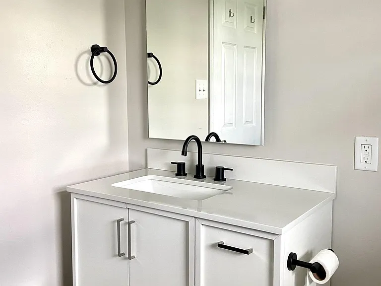 518 Main St #1 — Photo 12